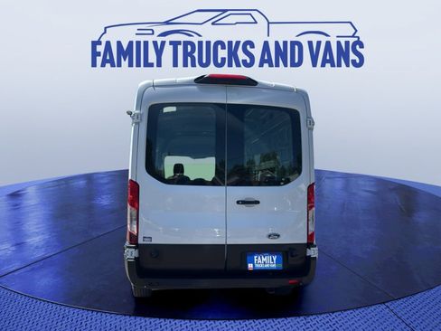 Used 2019 Ford Transit 250 148 Medium Roof RWD image 4