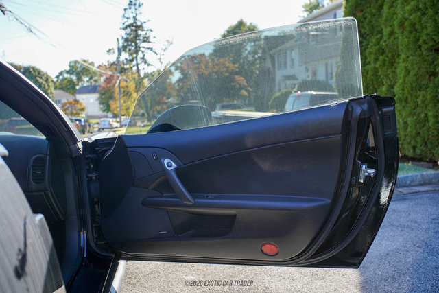 Used 2005 Chevrolet Corvette Convertible w/ Preferred Equipment Group RWD image 31