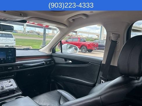Used 2022 Lincoln Nautilus Reserve FWD image 41