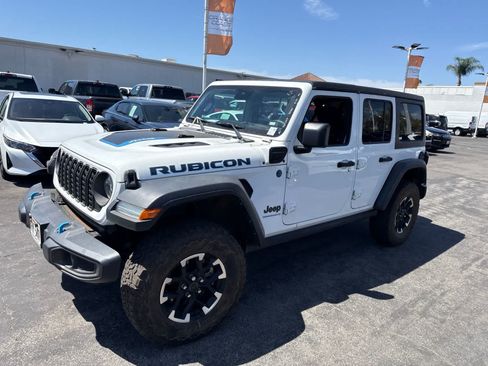 Used 2024 Jeep Wrangler Unlimited Rubicon 4xe AWD/4WD image 19