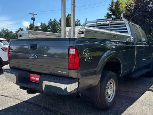 Used 2015 Ford F250 XL w/ XL Appearance Package AWD/4WD image 9