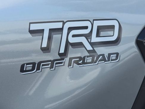 Used 2024 Toyota Tacoma TRD Off-Road AWD/4WD image 10
