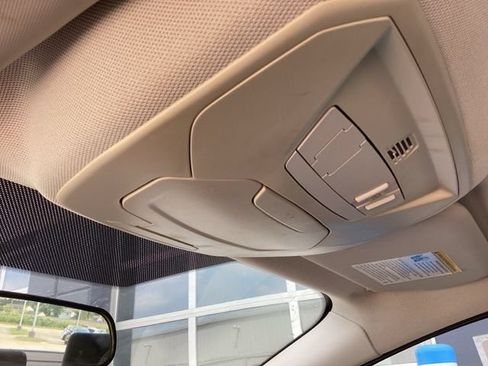 Used 2014 Ford Focus SE FWD image 30