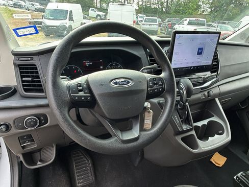Used 2025 Ford Transit 350 XLT RWD image 22