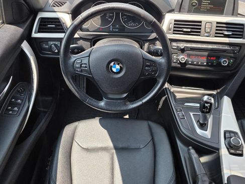 Used 2014 BMW 320i xDrive Sedan AWD/4WD image 23