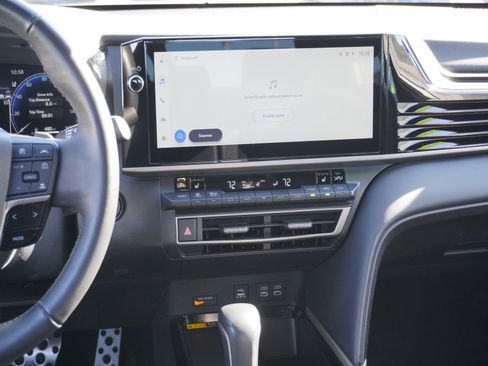 Used 2025 Toyota Camry XSE image 15