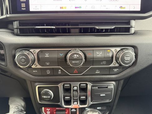 New 2026 Jeep Wrangler Unlimited Sport image 23