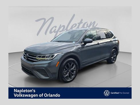 Used 2023 Volkswagen Tiguan SE FWD image 1