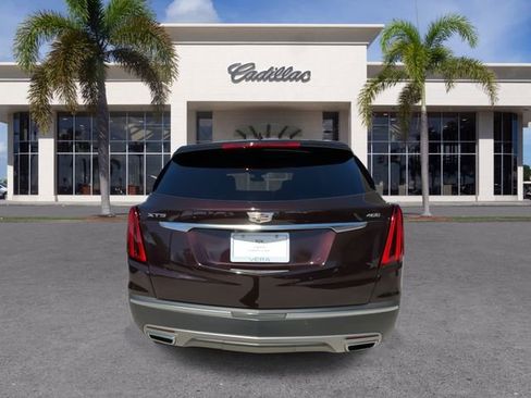 Used 2021 Cadillac XT5 Premium Luxury image 12