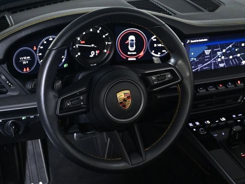 Used 2022 Porsche 911 Carrera RWD image 12