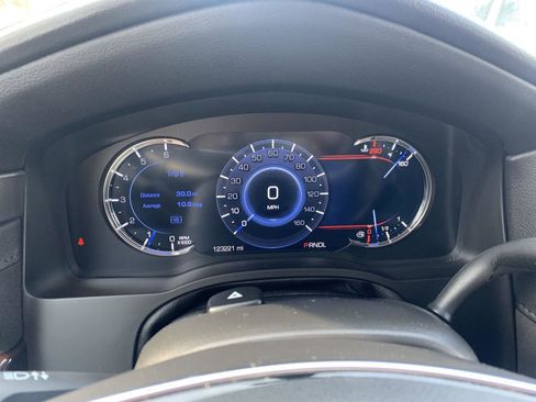 Used 2020 Cadillac Escalade ESV Luxury image 20