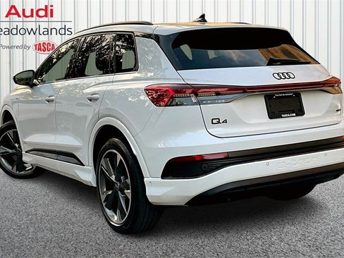 Used 2024 Audi Q4 e-tron Premium Plus image 4