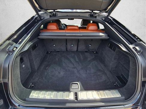 Used 2021 BMW X6 xDrive40i w/ Executive Package image 14