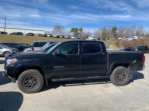 Used 2019 Toyota Tacoma SR5 image 14