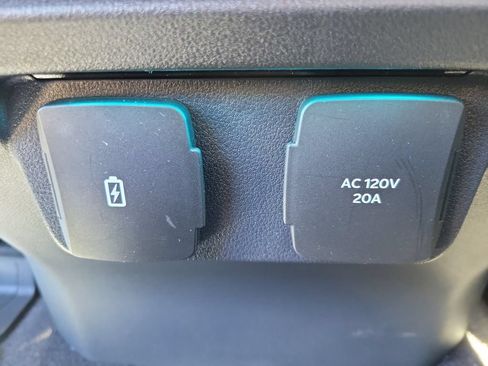 Used 2026 Ford F150 Raptor AWD/4WD image 16