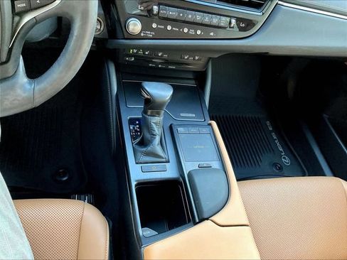 Used 2022 Lexus ES 350 w/ Premium Package FWD image 18
