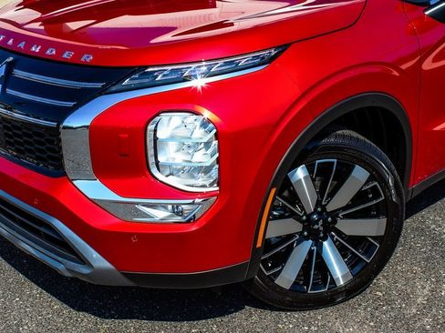 New 2025 Mitsubishi Outlander SE AWD/4WD image 48