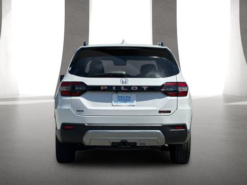 New 2026 Honda Pilot TrailSport image 5