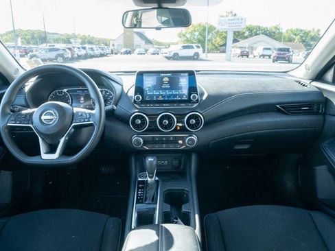 Used 2024 Nissan Sentra SV image 28