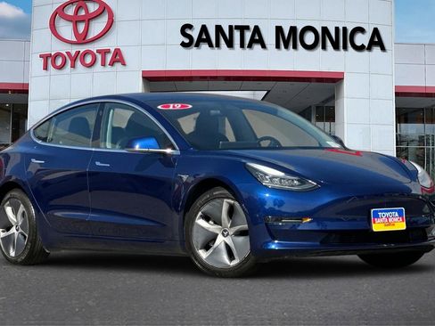 Used 2019 Tesla Model 3 Standard Range Plus RWD image 1