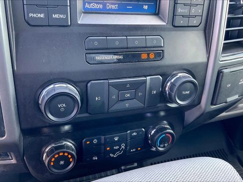 Used 2019 Ford F250 XLT w/ Camper Package AWD/4WD image 34