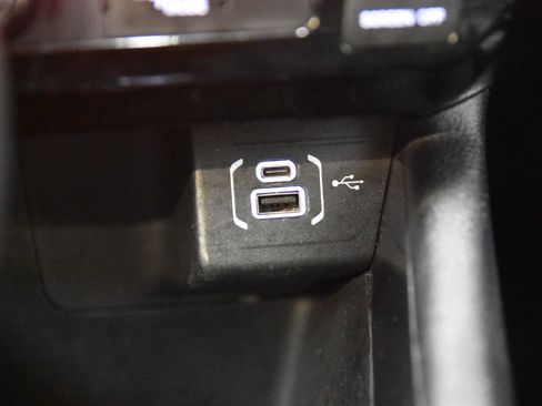 Used 2024 Jeep Compass Latitude AWD/4WD image 29