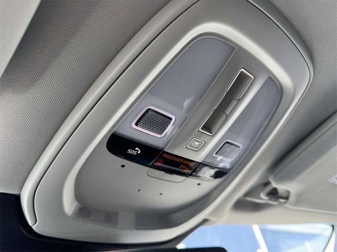 Certified 2025 Volvo XC90 B5 Core image 29