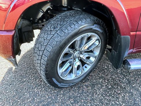 Used 2019 RAM 1500 Laramie image 23