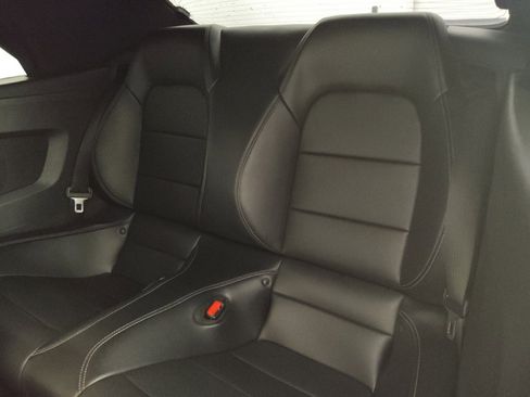 Used 2015 Ford Mustang GT Premium image 18