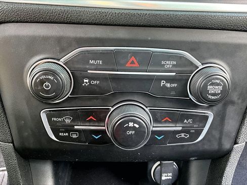 Used 2019 Dodge Charger SXT w/ Plus Group RWD image 24