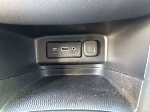 Used 2021 Chevrolet Equinox LT image 26