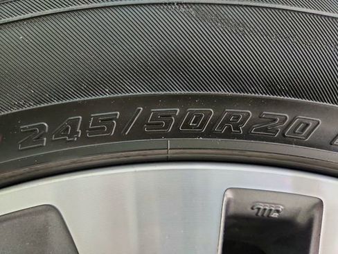 Used 2022 Subaru Ascent Limited AWD/4WD image 36