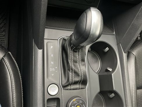 Used 2021 Volkswagen Atlas SE w/ Panoramic Sunroof Package image 26