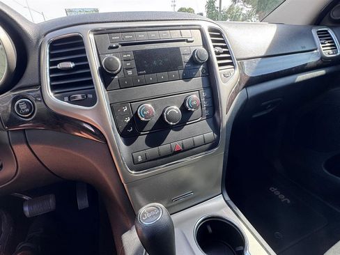 Used 2012 Jeep Grand Cherokee Laredo w/ Laredo E Group RWD image 54