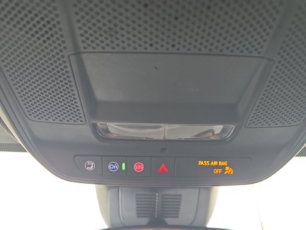 Used 2025 Chevrolet Equinox LT FWD image 33