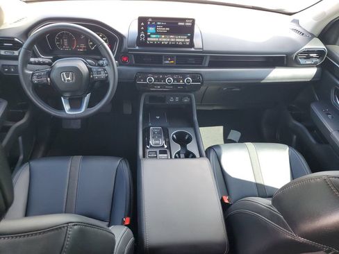 Used 2025 Honda Pilot EX-L image 15