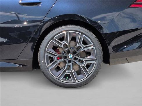 New 2026 BMW 530i xDrive w/ M Sport Package AWD/4WD image 10