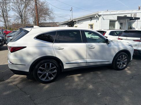 Used 2023 Acura MDX SH-AWD w/ Technology Package image 6