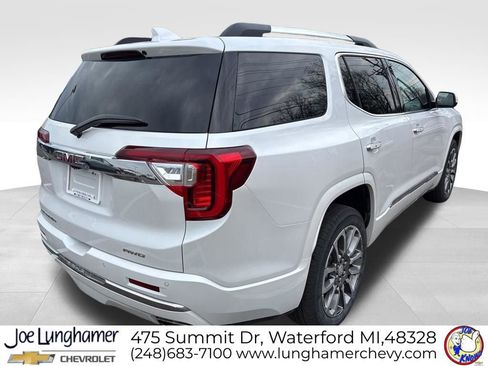 Used 2023 GMC Acadia Denali w/ Denali Ultimate Package image 3
