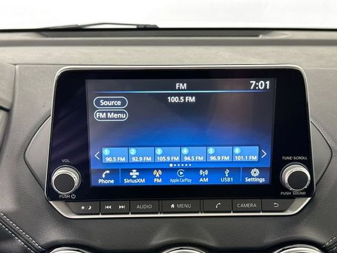 Used 2024 Nissan Sentra SV FWD image 11