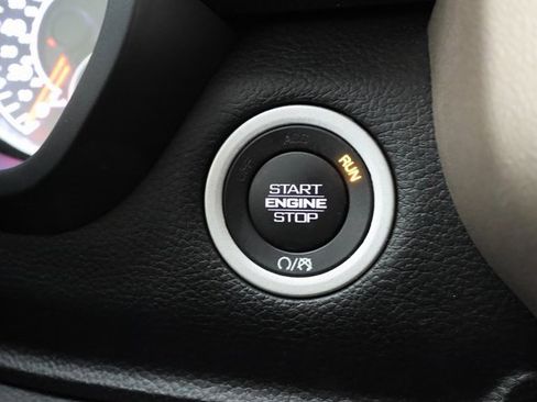 Used 2022 RAM 1500 Laramie image 19