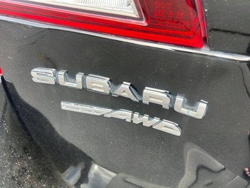 Used 2018 Subaru Outback 2.5i Limited AWD/4WD image 8