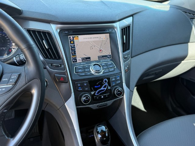 Used 2013 Hyundai Sonata Limited FWD image 19