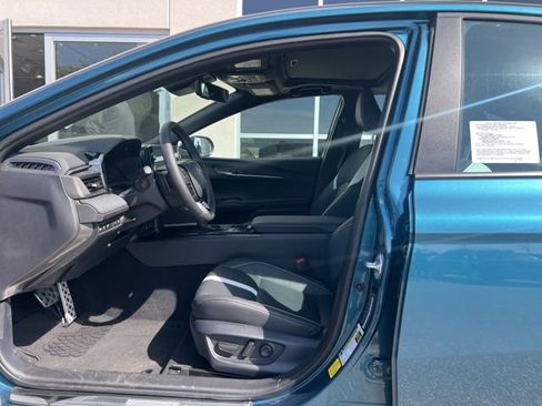 Used 2026 Toyota Camry SE w/ Multimedia Upgrade Package image 6