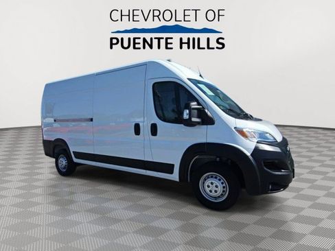 Used 2026 RAM ProMaster 2500 w/ Convenience Group FWD image 2