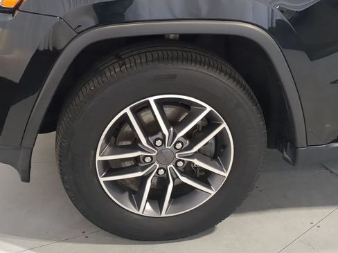 Used 2021 Jeep Grand Cherokee Limited AWD/4WD image 17