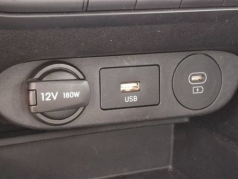 Used 2024 Hyundai Elantra SEL FWD image 24