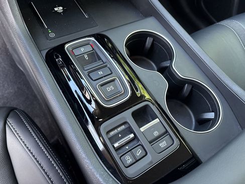 Certified 2025 Honda Pilot EX-L image 16