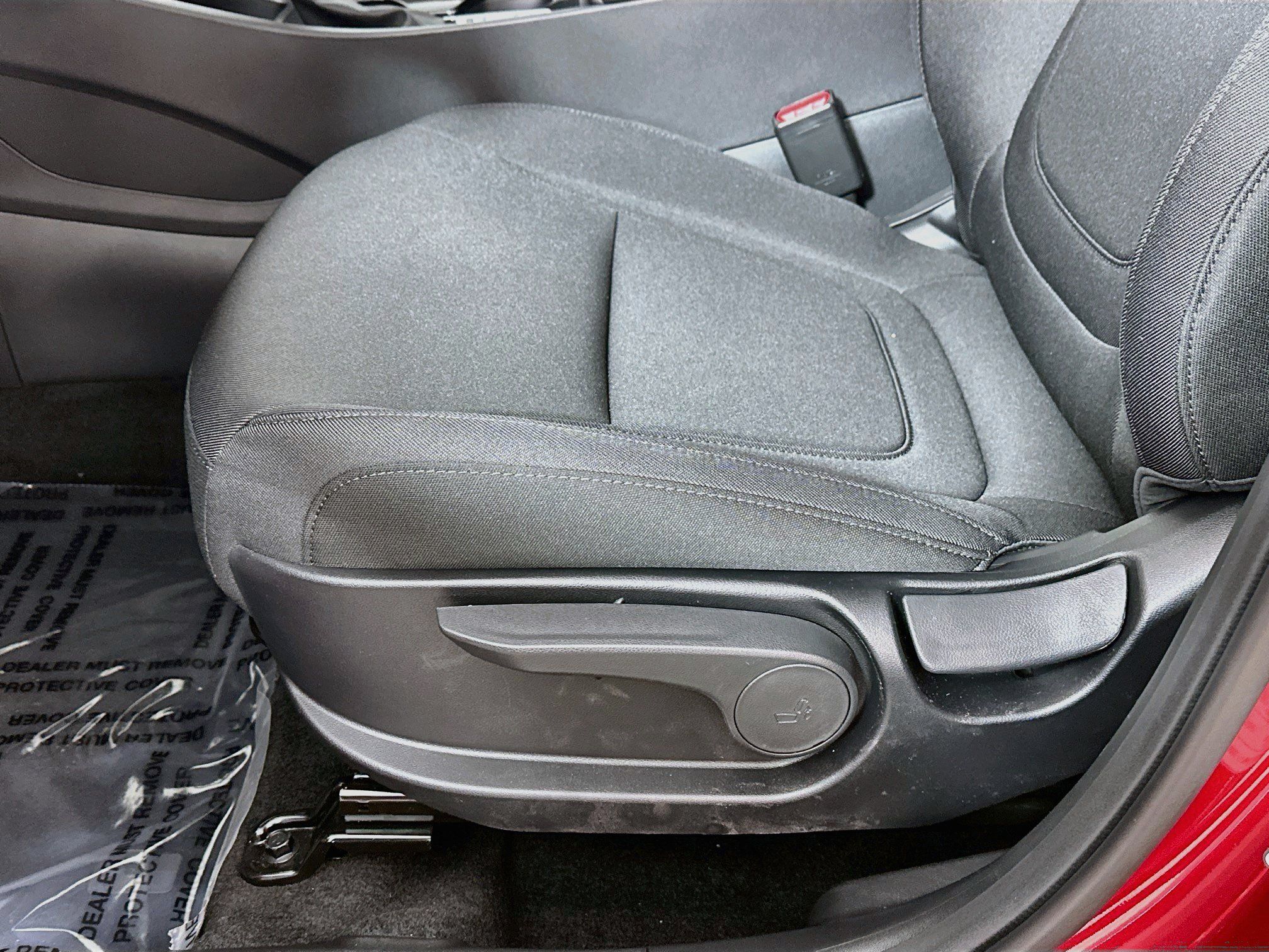 Used 2025 Hyundai Tucson SE AWD/4WD image 18