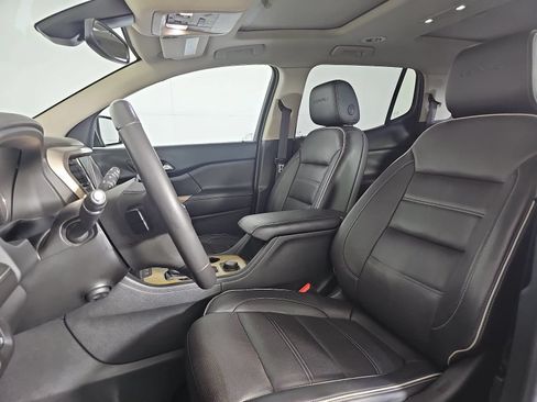 Used 2018 GMC Acadia Denali w/ Technology Package AWD/4WD image 14